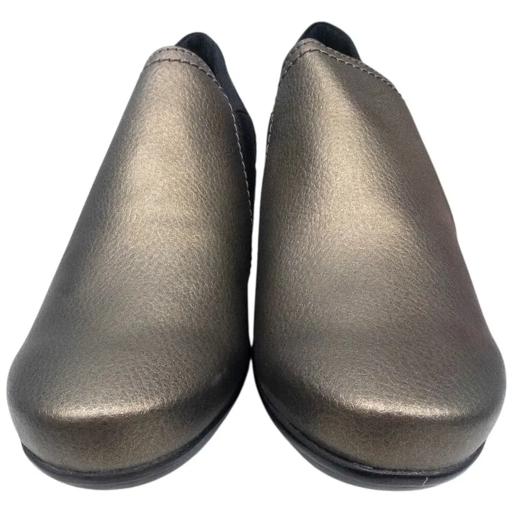 Clarks Emily Amelia Women's Bronze Metallic Casual Heels Shooties size 8.5 Wide